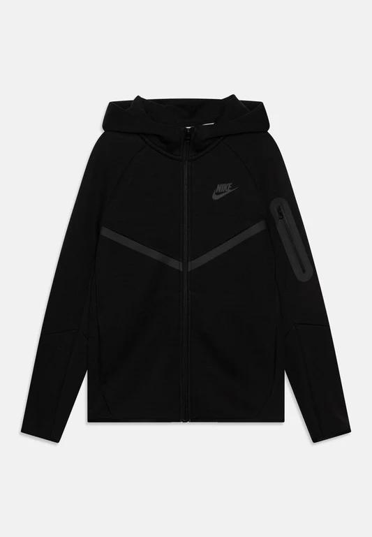 Pull Nike Tech